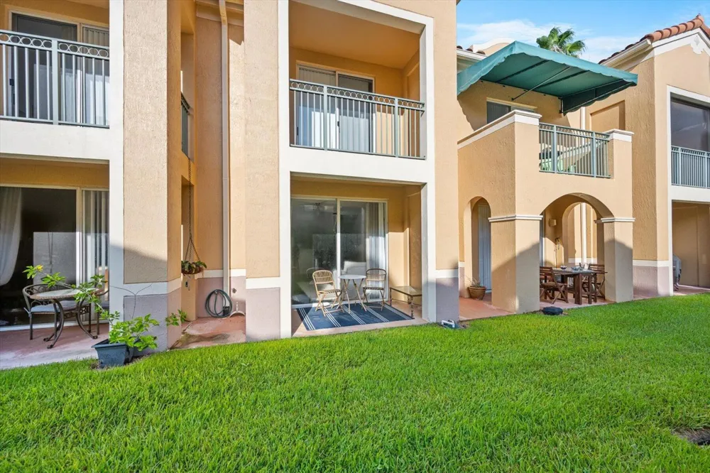 11771 St Andrews Place #103 Wellington, FL 33414