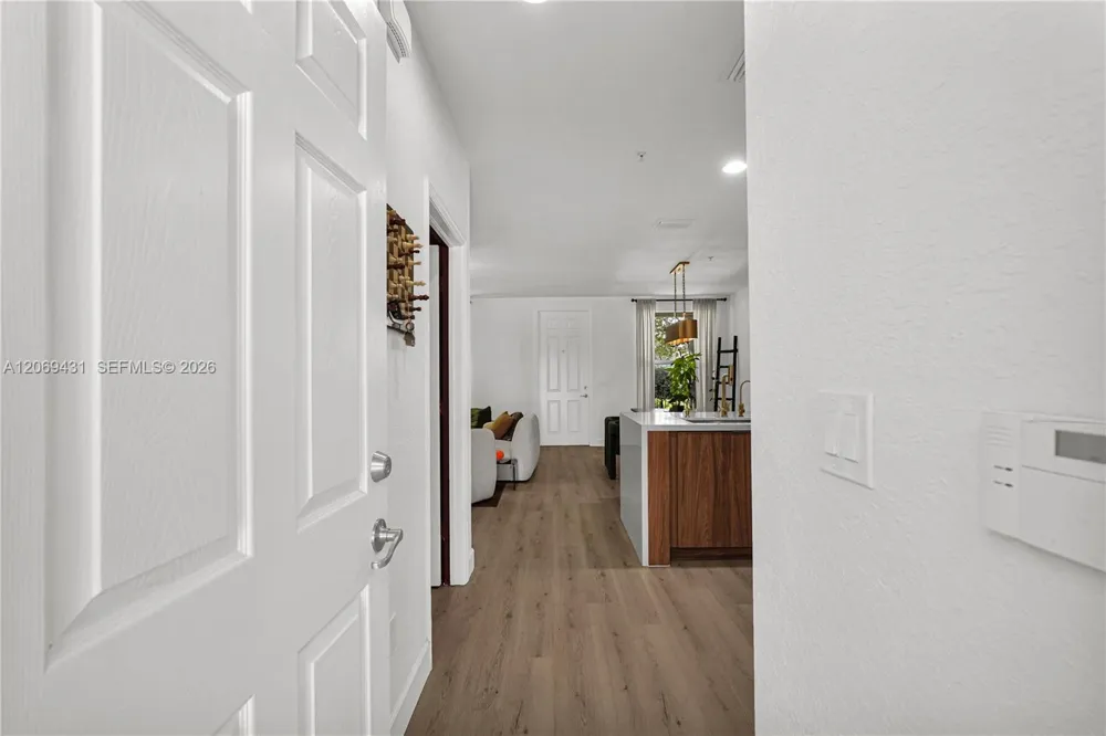 4818 Acadian Trl Coconut Creek, FL 33073