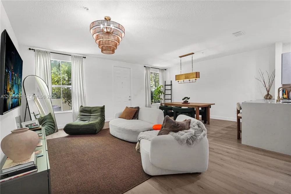 4818 Acadian Trl Coconut Creek, FL 33073