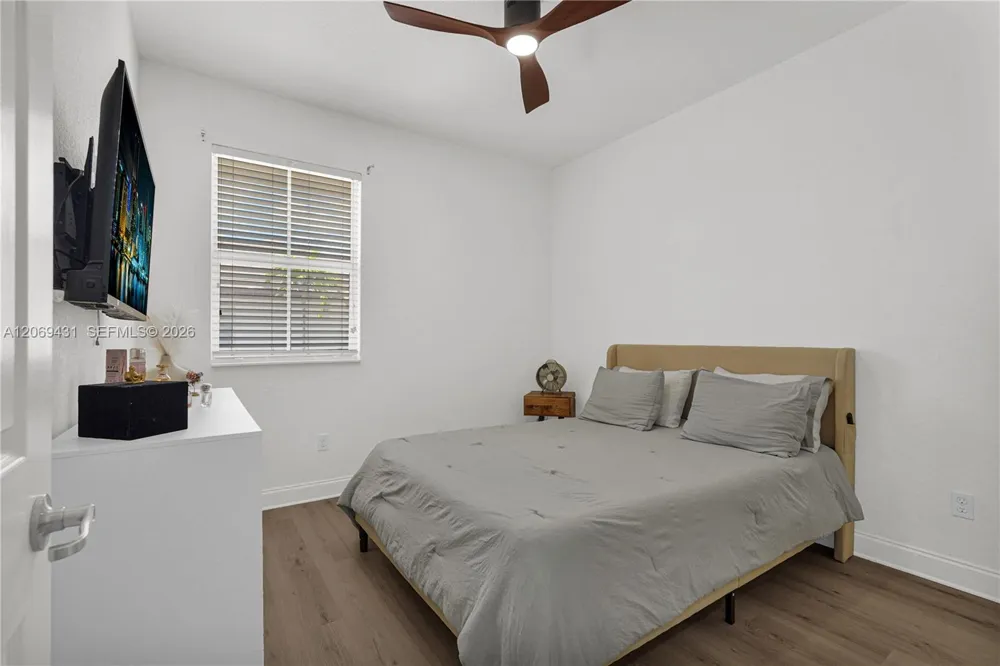 4818 Acadian Trl Coconut Creek, FL 33073