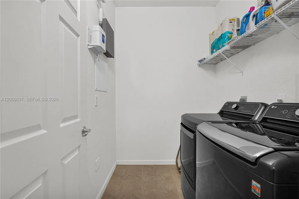 4818 Acadian Trl Coconut Creek, FL 33073