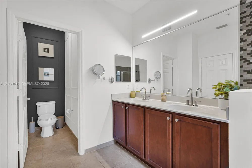4818 Acadian Trl Coconut Creek, FL 33073