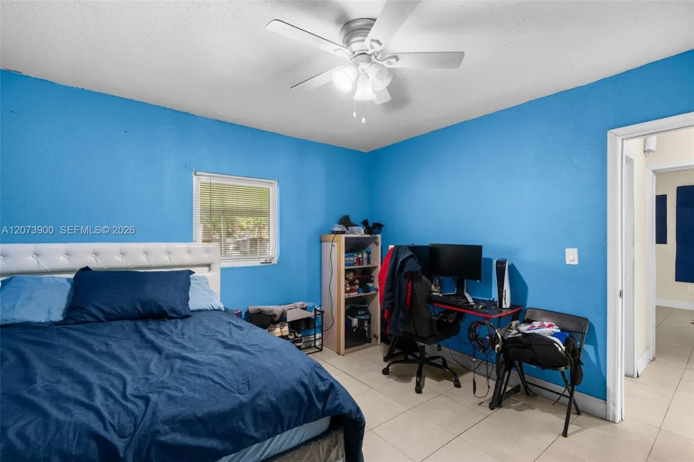 3073 NW 59th St Miami, FL 33142