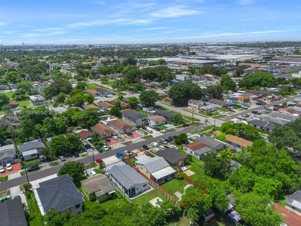 3073 NW 59th St Miami, FL 33142