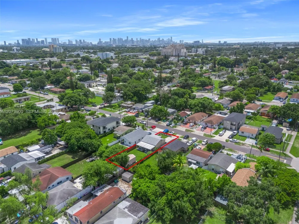3073 NW 59th St Miami, FL 33142