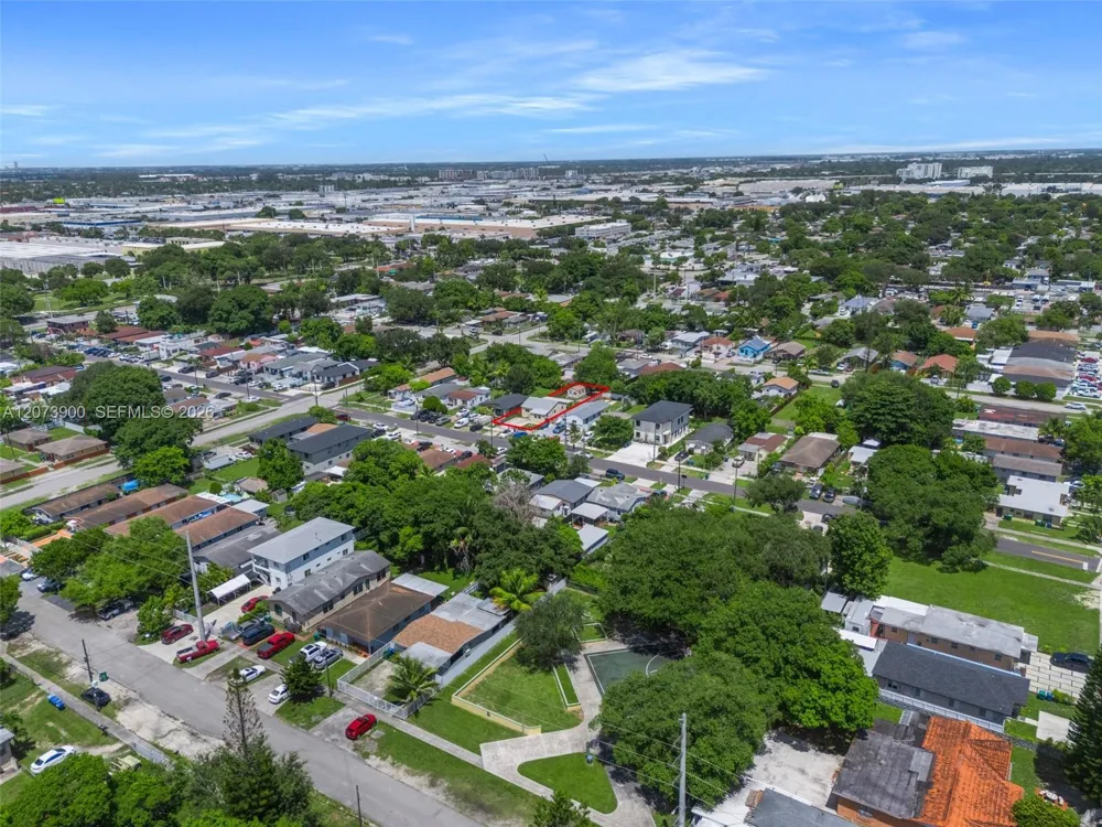 3073 NW 59th St Miami, FL 33142