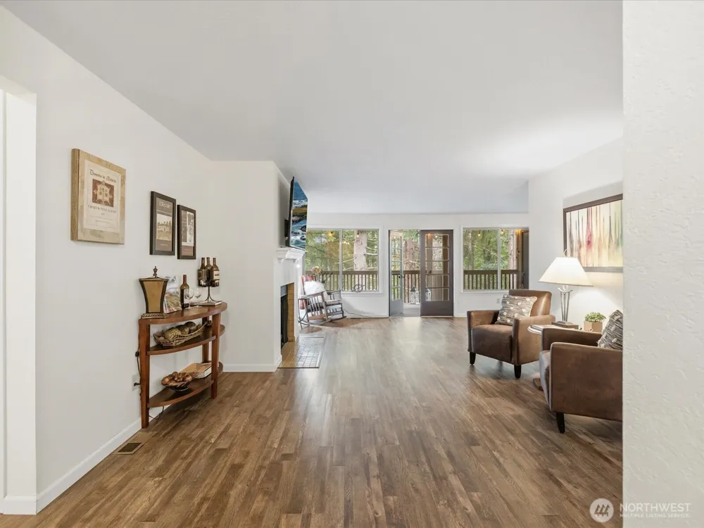 8511 Main Street #205 Edmonds, WA 98026
