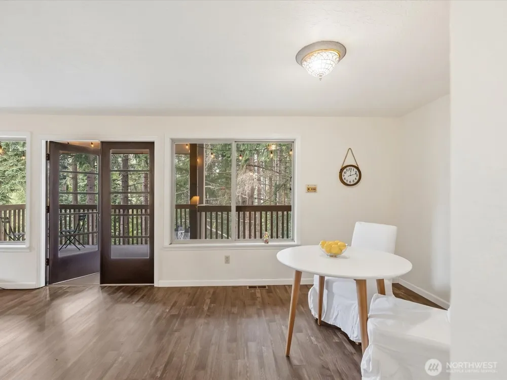 8511 Main Street #205 Edmonds, WA 98026