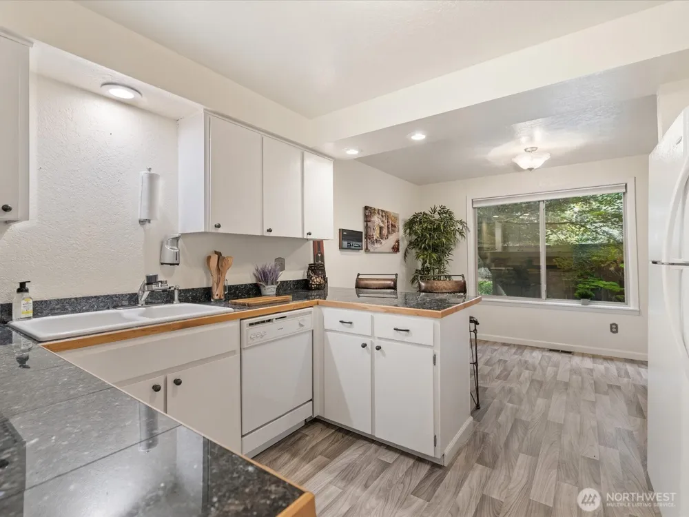 8511 Main Street #205 Edmonds, WA 98026