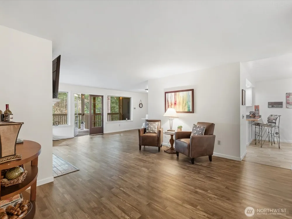 8511 Main Street #205 Edmonds, WA 98026