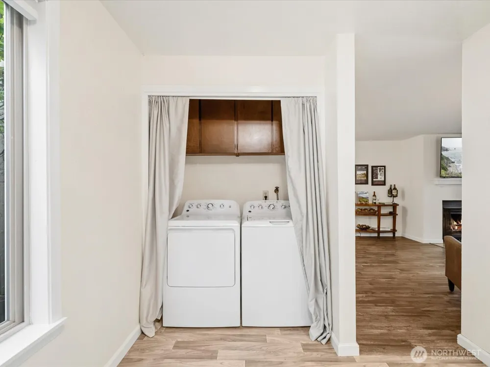 8511 Main Street #205 Edmonds, WA 98026