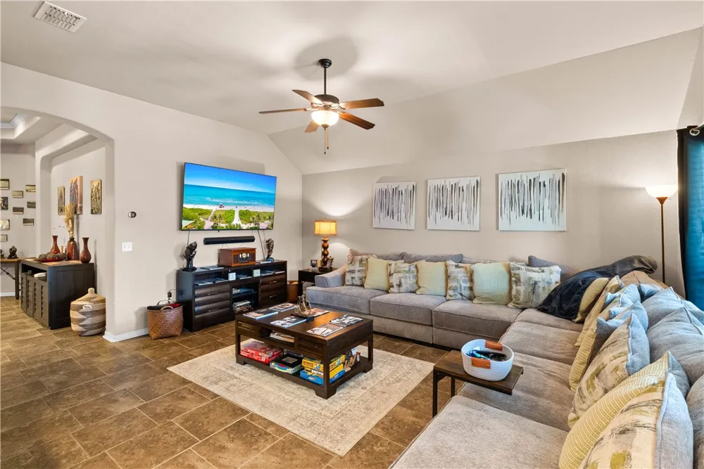 2129 Halcon Street Corpus Christi, TX 78414