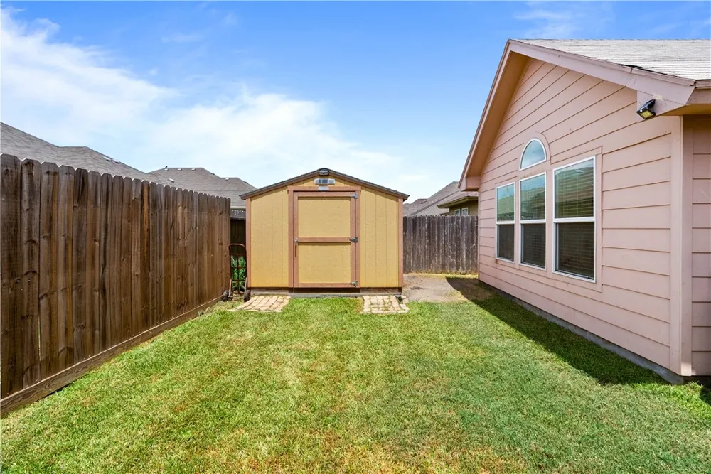 2129 Halcon Street Corpus Christi, TX 78414