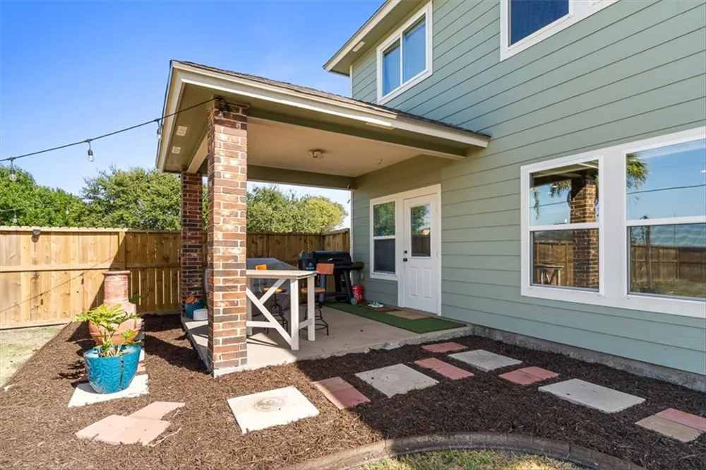2007 Bay Breeze Street Portland, TX 78374