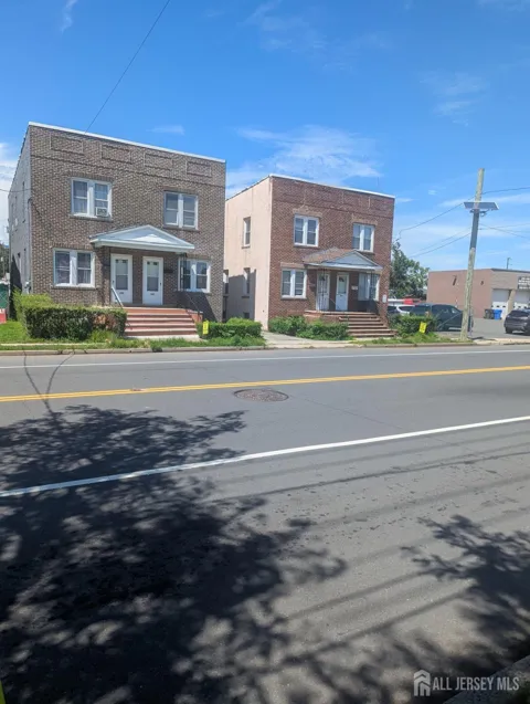 897 Port Reading Avenue