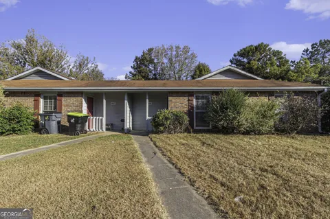 1609 Riverside TRL NE