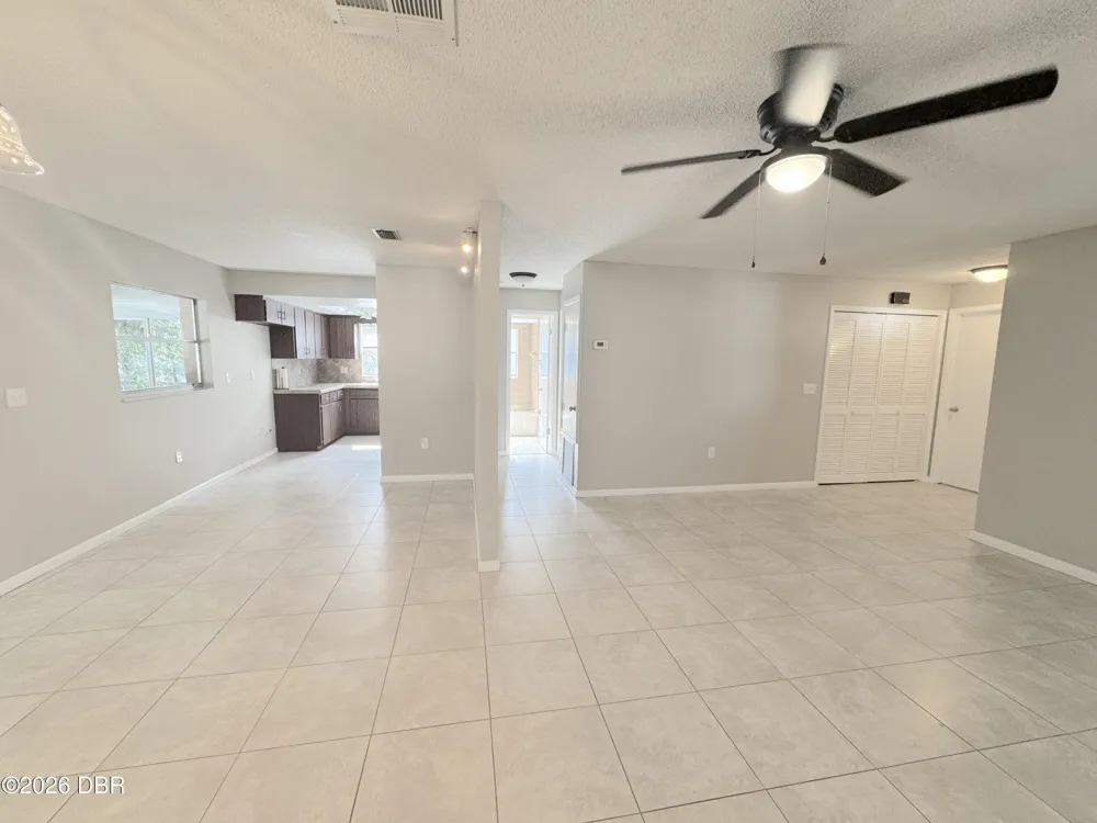 228 Colomba Road Debary, FL 32713