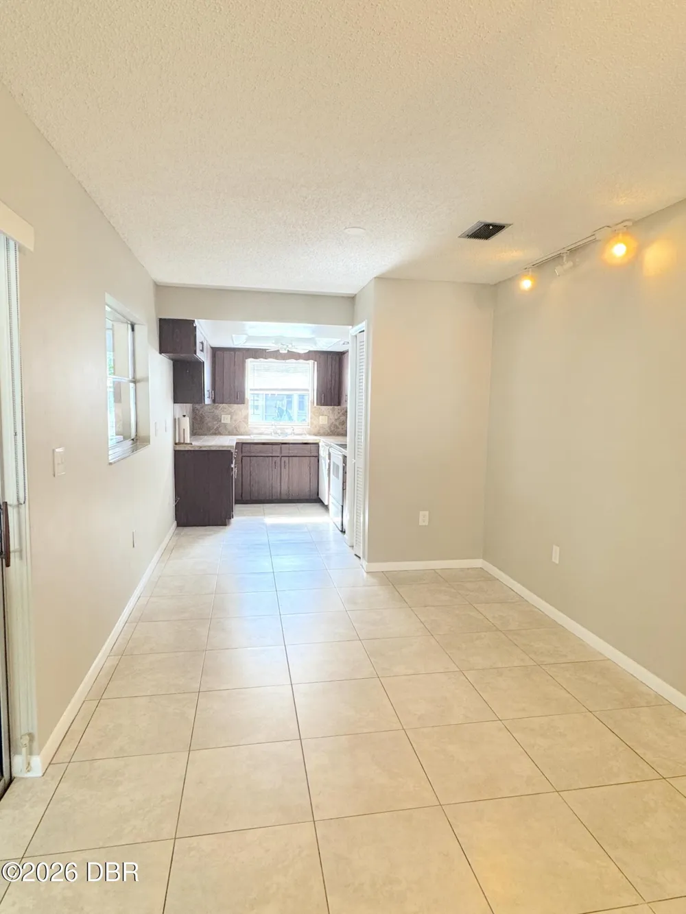228 Colomba Road Debary, FL 32713