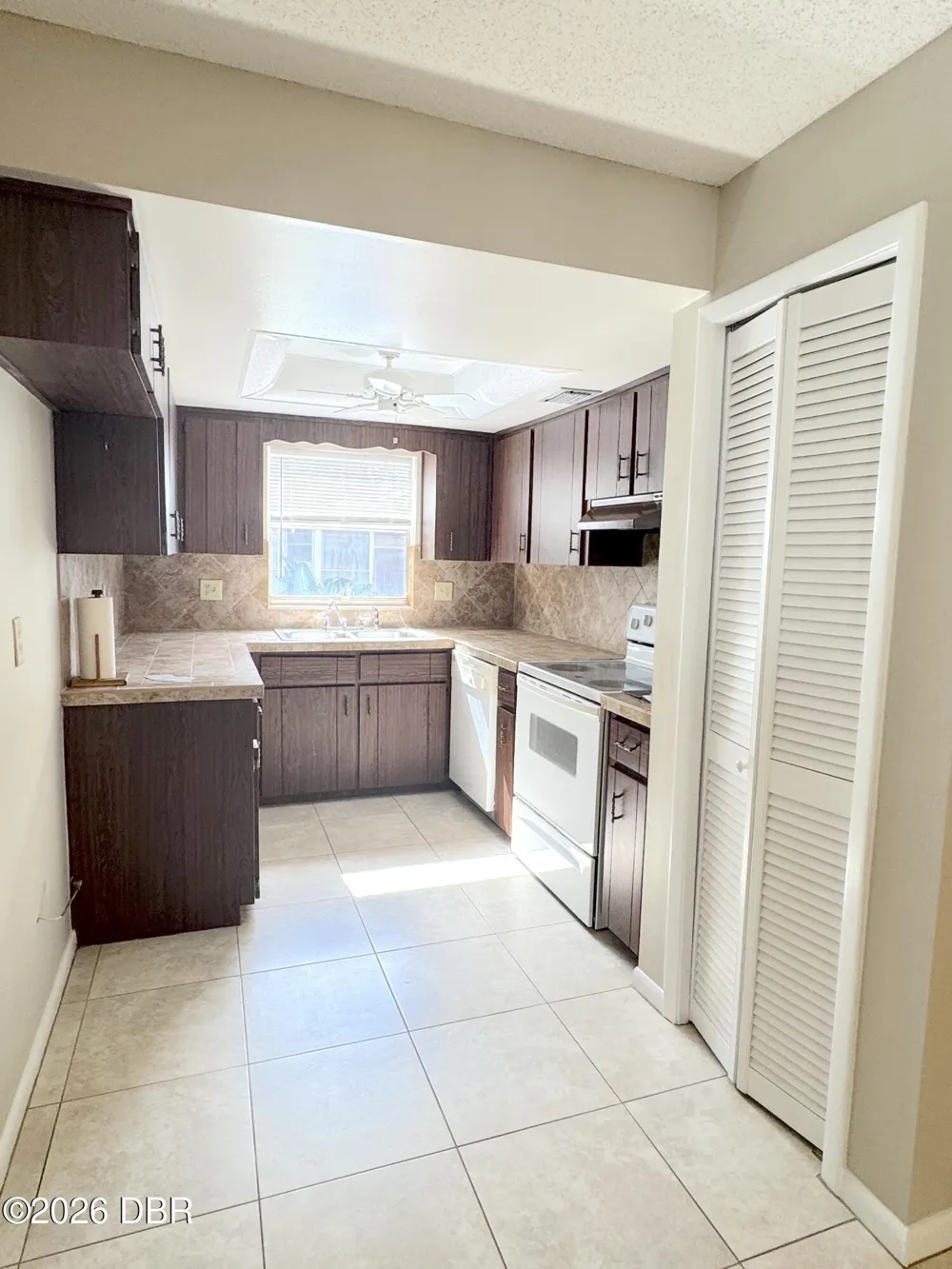 228 Colomba Road Debary, FL 32713