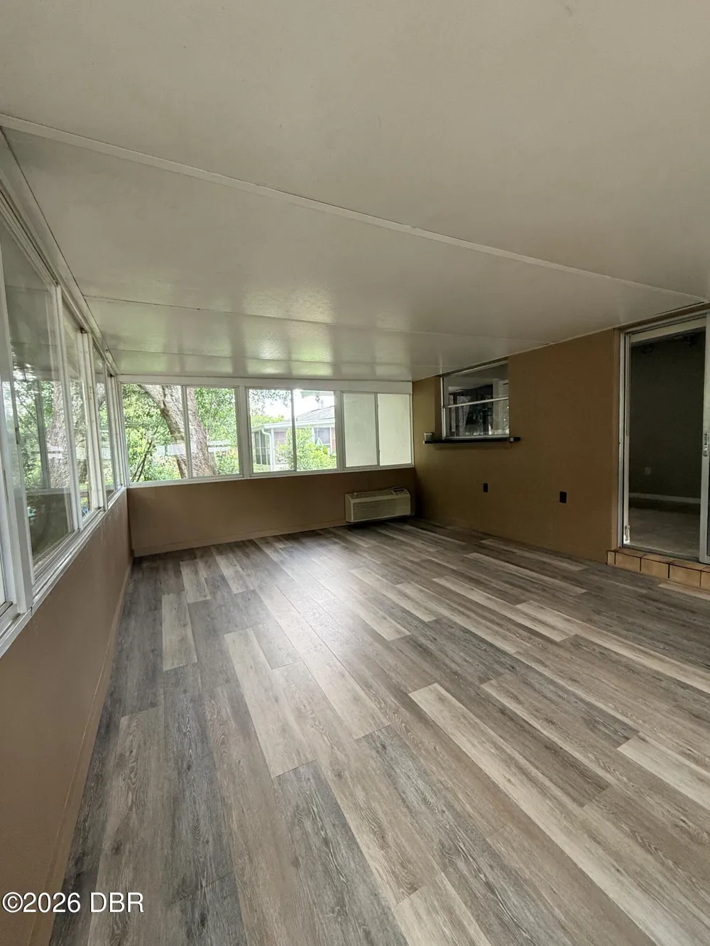 228 Colomba Road Debary, FL 32713
