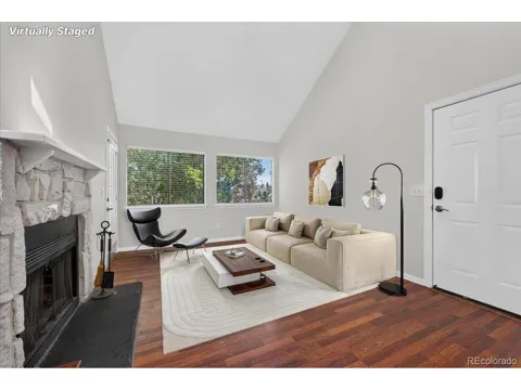 982 S Dearborn Way #10