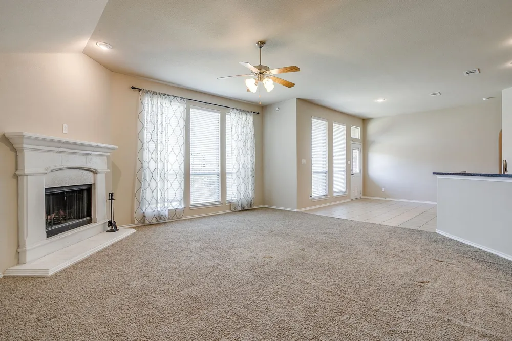 6 Beechcreek Drive Edgecliff Village, TX 76134