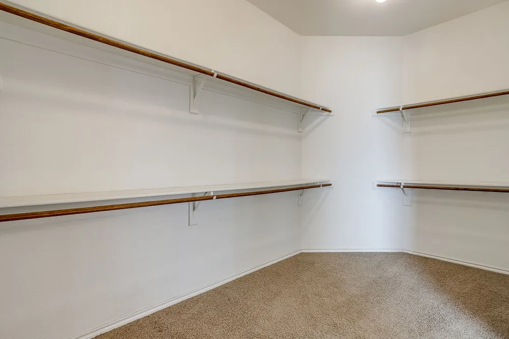 6 Beechcreek Drive Edgecliff Village, TX 76134