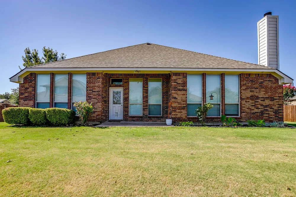 6 Beechcreek Drive Edgecliff Village, TX 76134