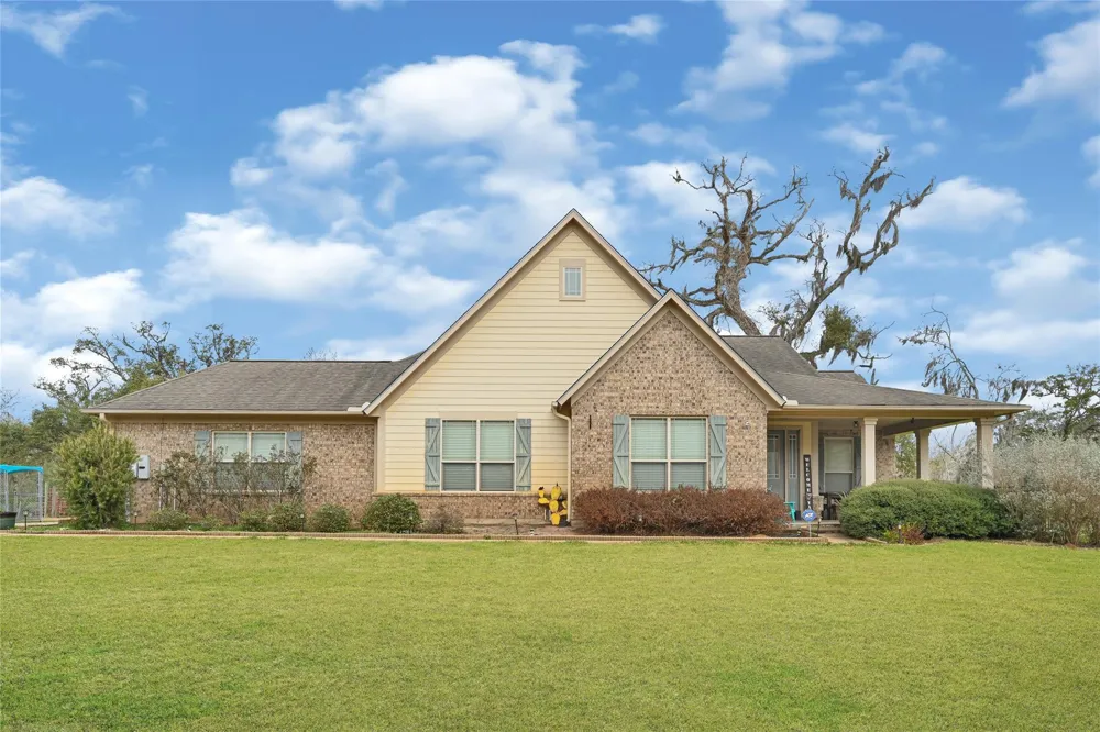 4108 County Road 356 Brazoria, TX 77422
