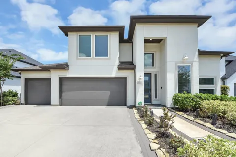 15618 Porcupine Lane