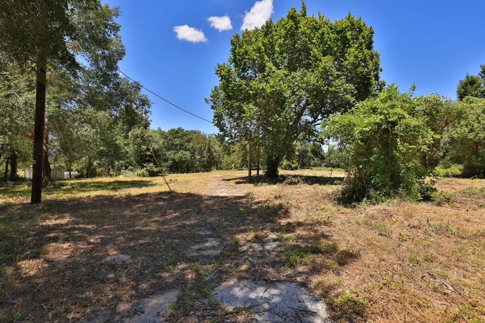 42219 Cedar Creek Road Hempstead, TX 77445