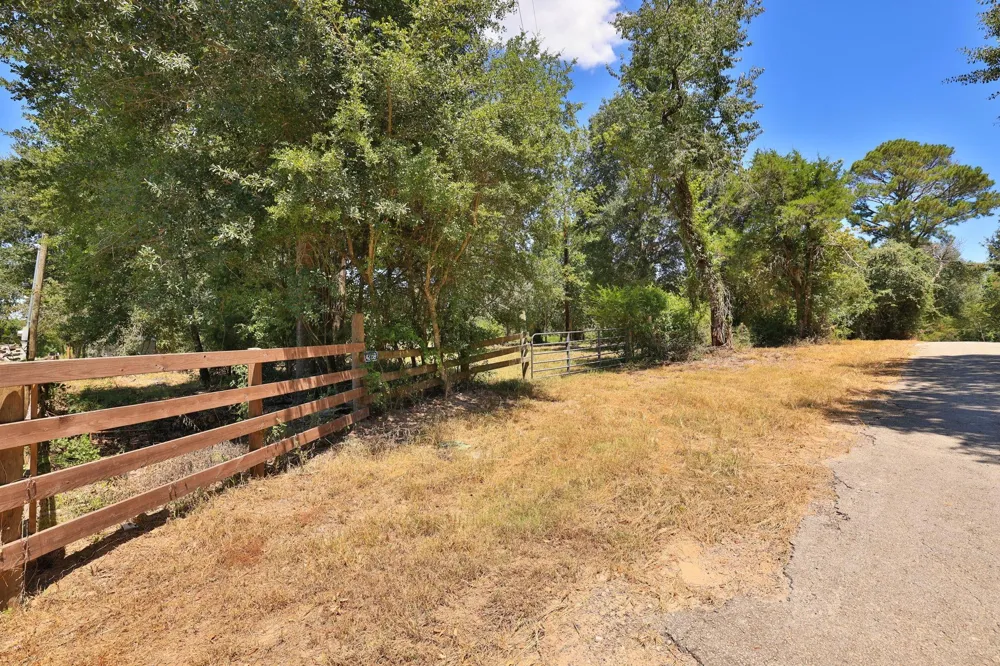42219 Cedar Creek Road Hempstead, TX 77445