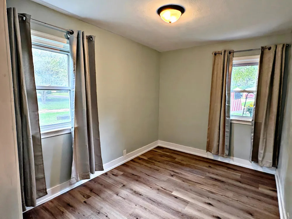 3114 Rypens Drive NW Grand Rapids, MI 49504