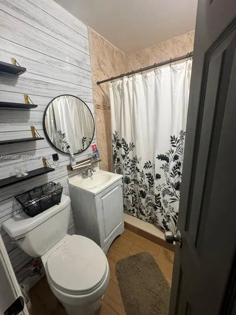 12610 NW 23rd Ave Miami, FL 33167