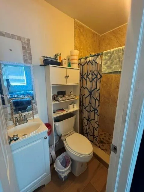 12610 NW 23rd Ave Miami, FL 33167