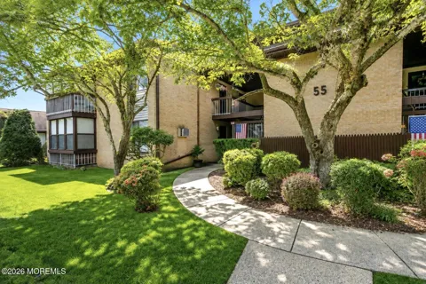 55 Amberly Drive #K