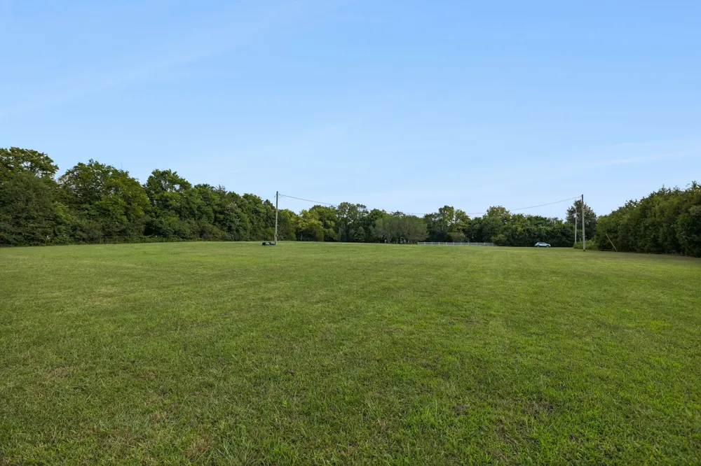 2040 Friendship Ln Chapel Hill, TN 37034