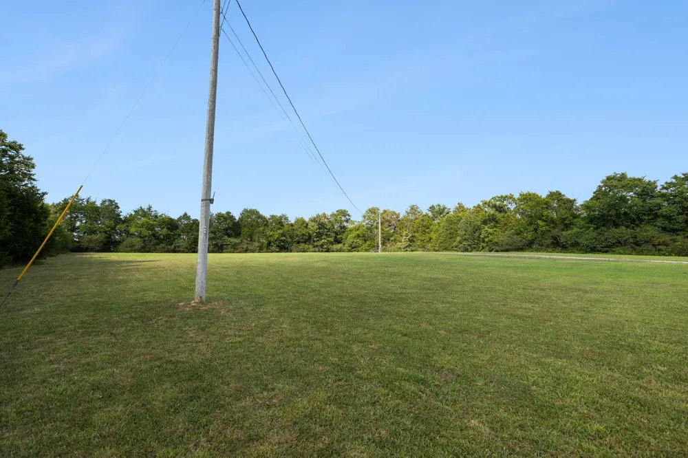 2040 Friendship Ln Chapel Hill, TN 37034