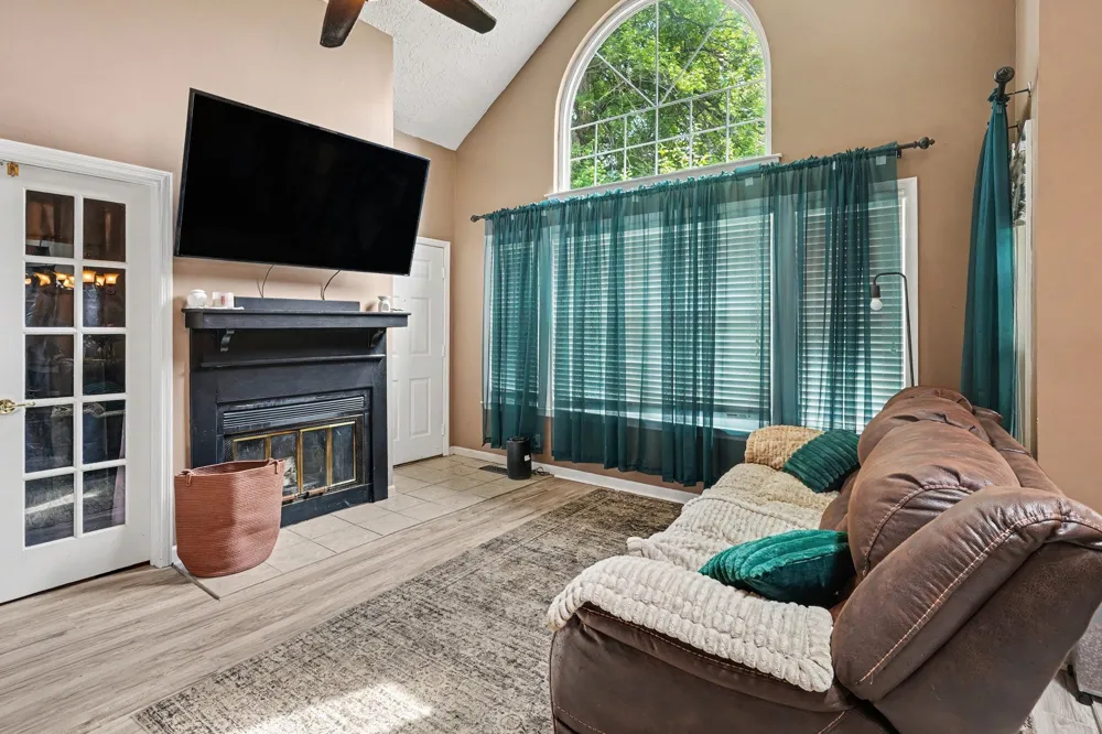129 Cherry Hill Drive #18C Hendersonville, TN 37075