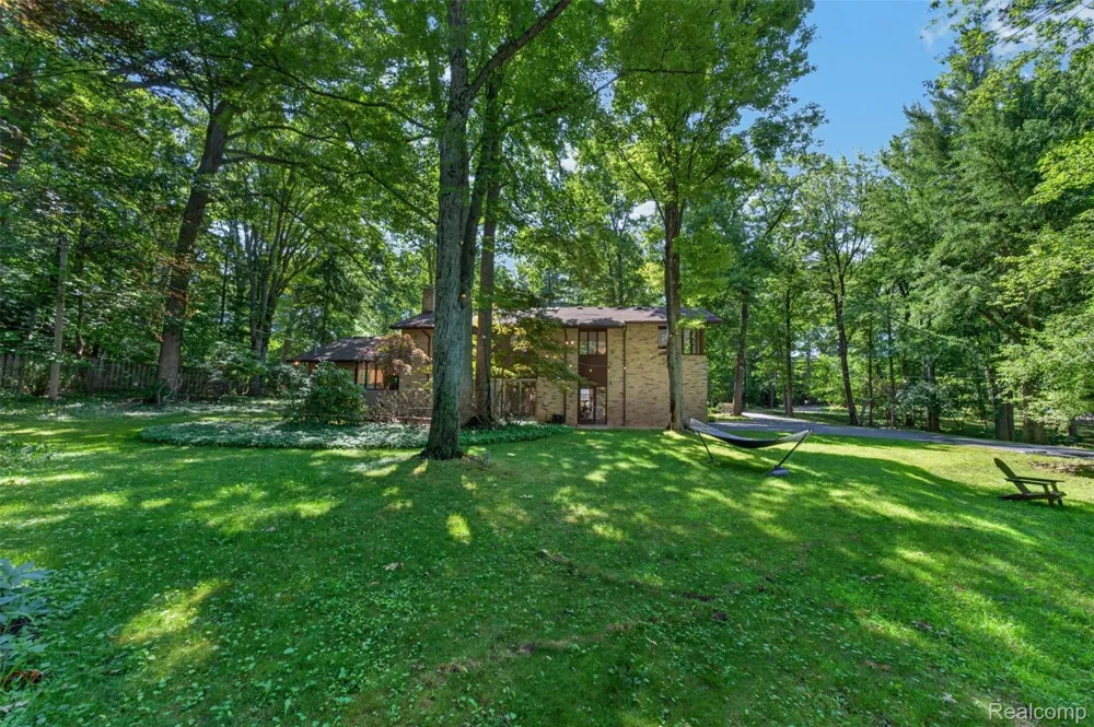 7388 Lindenmere Drive Bloomfield Hills City, MI 48301