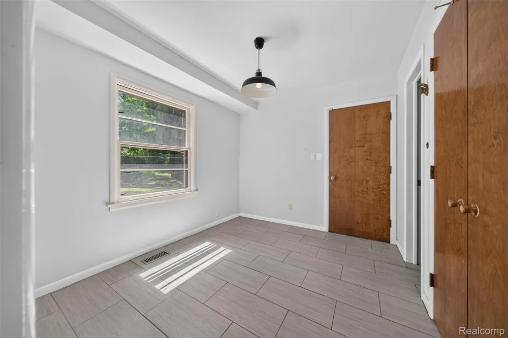 7388 Lindenmere Drive Bloomfield Hills City, MI 48301