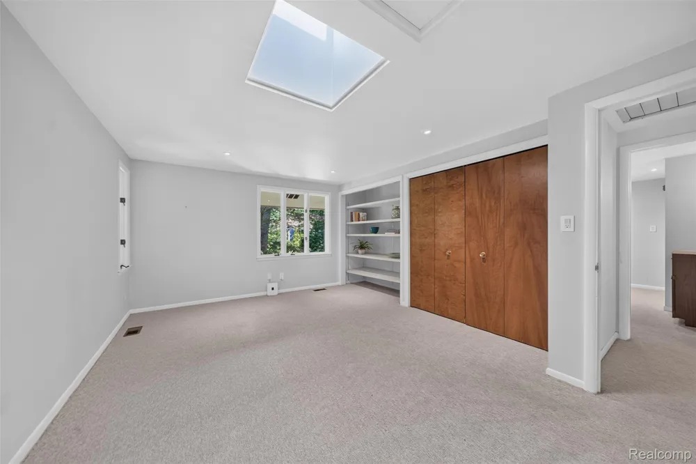 7388 Lindenmere Drive Bloomfield Hills City, MI 48301