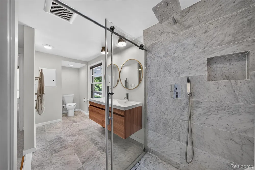 7388 Lindenmere Drive Bloomfield Hills City, MI 48301