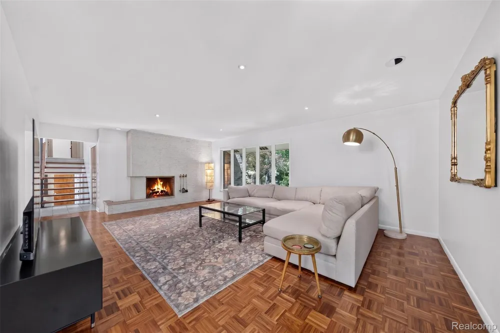 7388 Lindenmere Drive Bloomfield Hills City, MI 48301