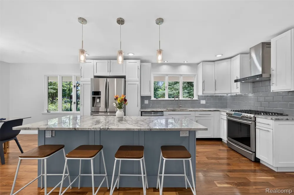 7388 Lindenmere Drive Bloomfield Hills City, MI 48301