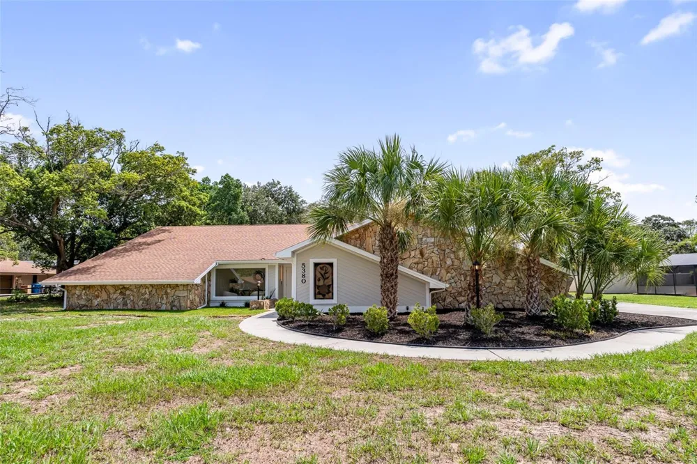 5380 PATRICIA PLACE Weeki Wachee, FL 34607
