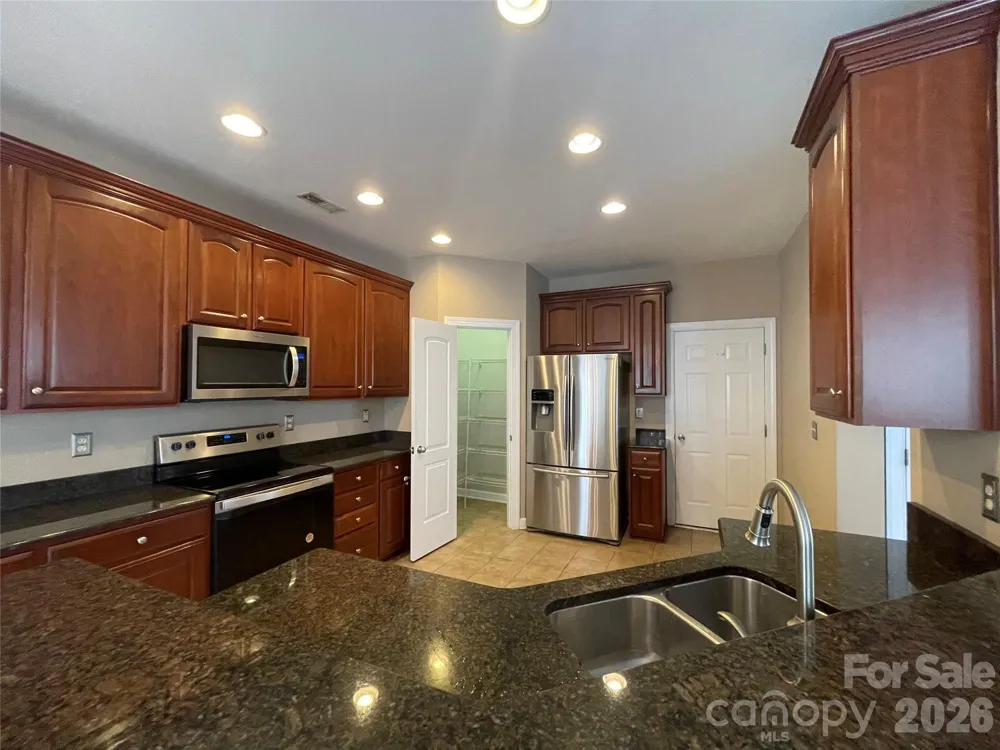 12220 Red Rust Lane Charlotte, NC 28277