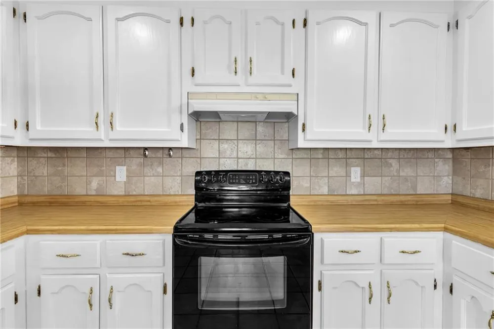 108 Lillie Lane Maysville, GA 30558