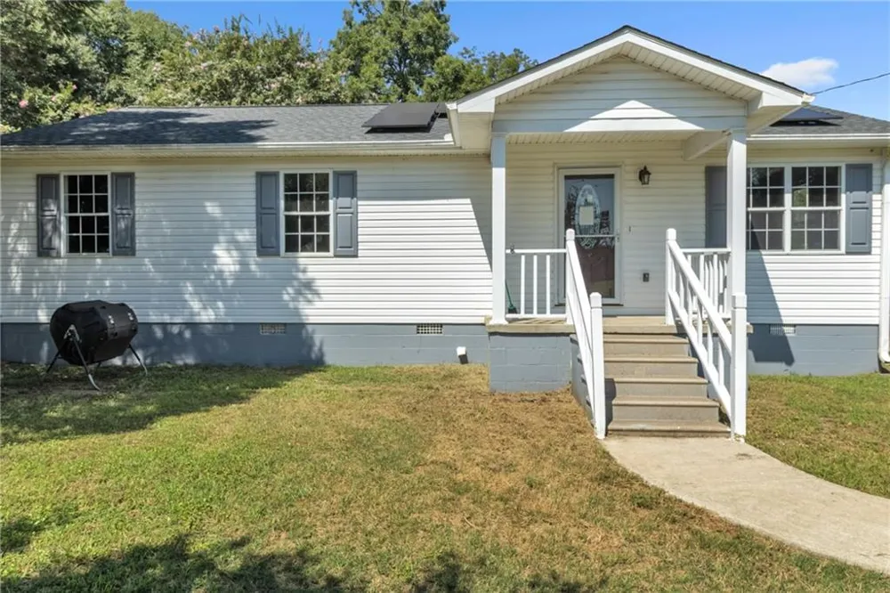 108 Lillie Lane Maysville, GA 30558