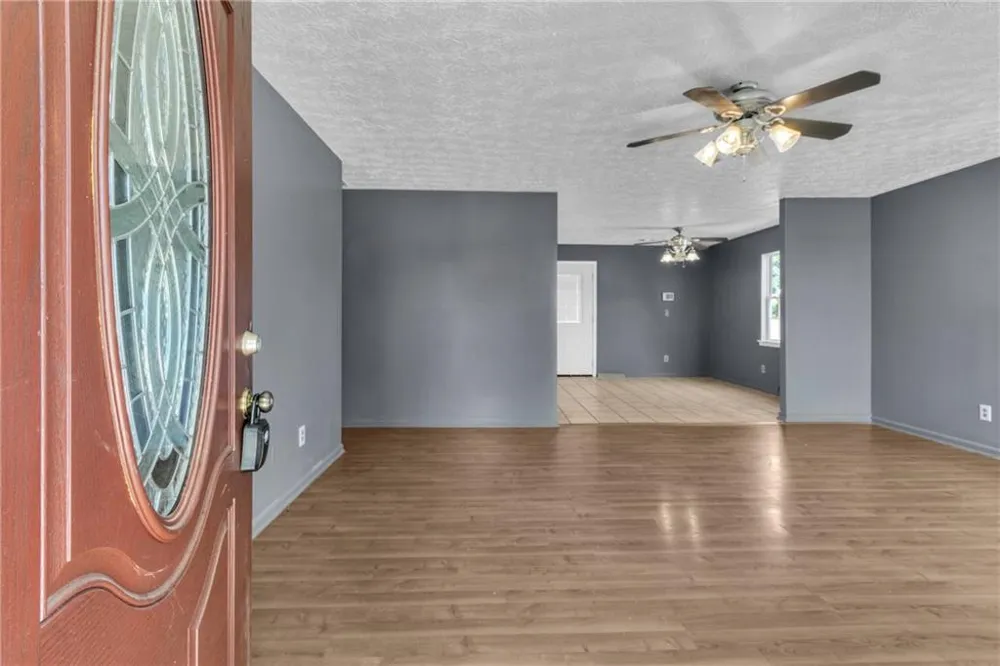 108 Lillie Lane Maysville, GA 30558